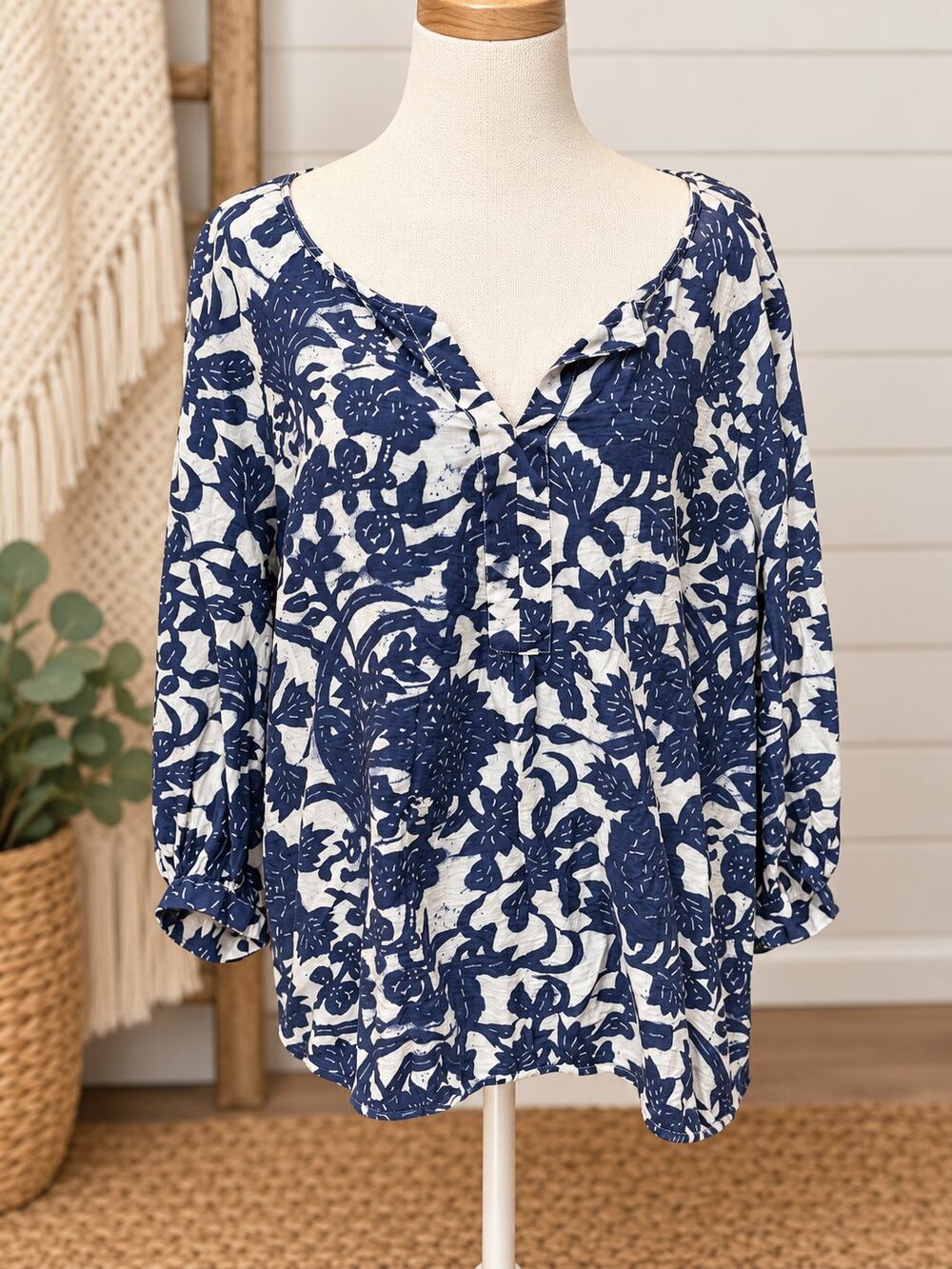 Loft Navy Blue White Floral Print Peasant Blouse Long Sleeve